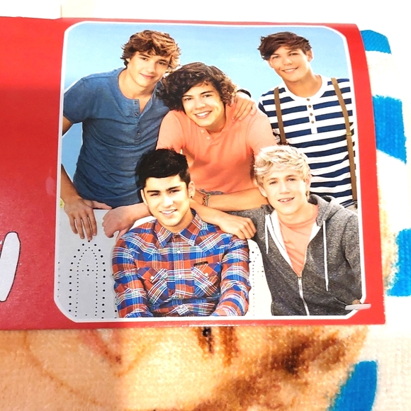 *LAST ONE* Harry Styles One Direction Beach Towel NWT 30" x 60" - Picture 3 of 7